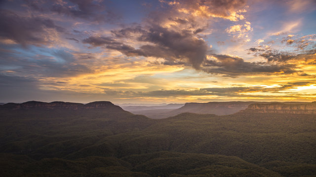 Fototapeta the Blue Mountains Australia at sunset