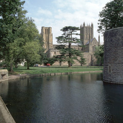 England, Somerset, Wessex, Wells, Cathedral, moat of Bishops Palace