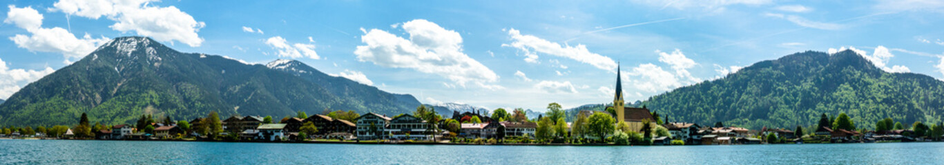 Fototapeta na wymiar tegernsee lake - bavaria - germany
