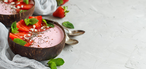 Strawberry smoothie bowls