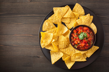 mexican salsa dip and nachos tortilla chips - obrazy, fototapety, plakaty