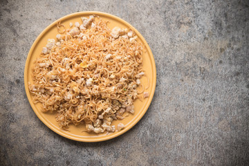 Fried Instant noodle with minced pork
