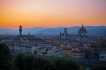 Fototapeta na wymiar golden sky in Florence