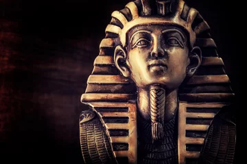 Foto op Plexiglas Stone pharaoh tutankhamen mask © merydolla