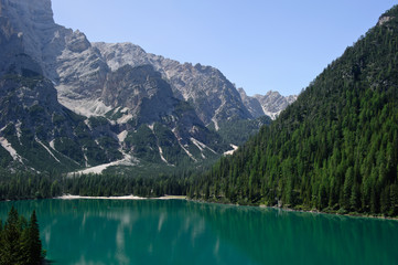 Fototapeta na wymiar Pragser Wildsee in Südtirol