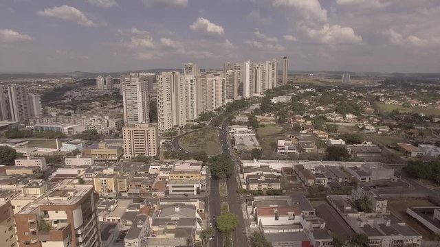 The most famous avenue in Ribeir&atilde;o Preto, S&atilde;o Paulo / Brazil. Avenida Professor Jo&atilde;o Fi&uacute;za.
