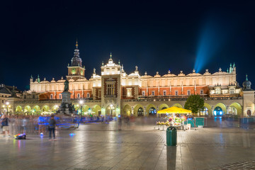 Fototapeta na wymiar shopping arcade in the center of Krakow at night