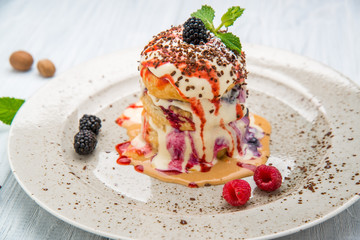 creative fruit dessert