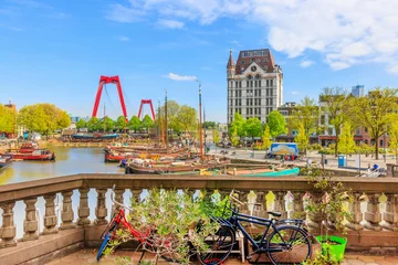 Fototapeten Blick auf Oude Haven in Rotterdam von einem Balkon © Z. Jacobs