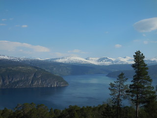 Fototapeta na wymiar Innvikfjord
