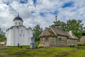 Fototapeta na wymiar St. George's Church, Staraya Ladoga, Russia