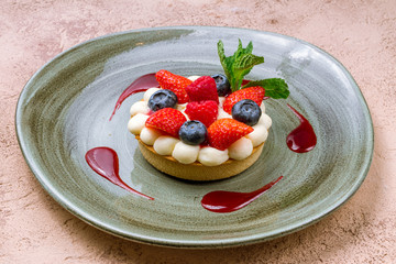 tartlet with fresh berries