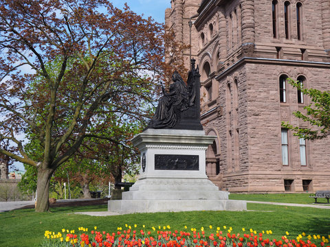 Ontario Parliament Building with statue of Queen Victoria