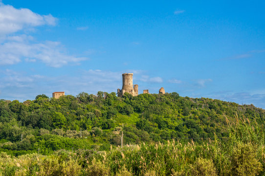 The Norman tower and the acropolis of the ancient greek city of Elea, Velia.