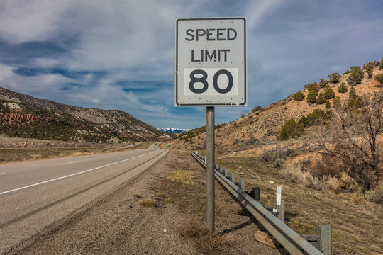 UTAH - Speed limit sign 80 miles per hour