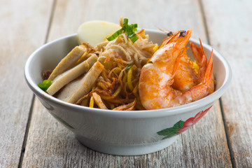 asian prawn noodle