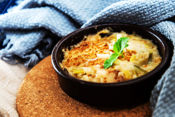Scallop with pepper and mushrooms