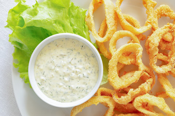 tartar sauce with calamari 