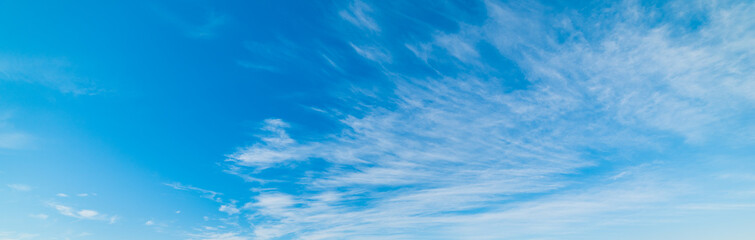 Naklejka na ściany i meble Cirrus clouds over Southern California