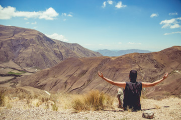 Hombre en la montaña
