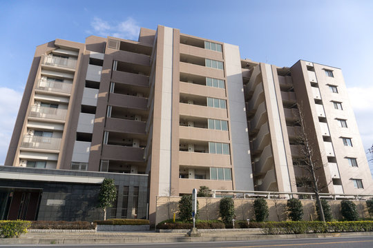 道沿い 分譲マンション