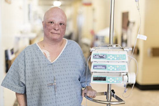 woman in hospital suffering from cancer