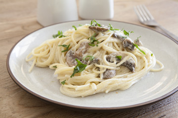 Spaghetti with Mushroom Sauce