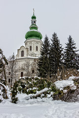 Obraz premium lonely church is very snowy in winter