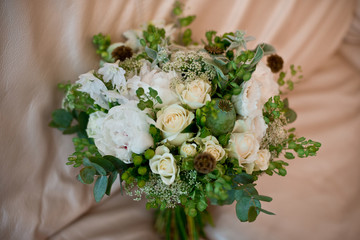 beautiful modern wedding bouquet
