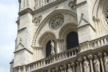 Statue on Notre Dame