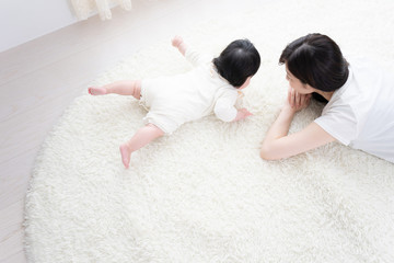 赤ちゃん　育児イメージ