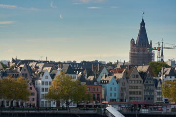 Bunter Häuser vom Alter Markt und Rathaus von Köln