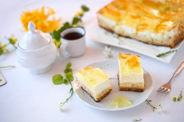 Schmand-Kuchen mit Mandarinen