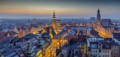 Fototapeta Panorama Wrocławia, widok na rynek oraz okoliczne kamienice - Wrocław, Polska obraz