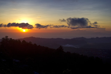 Obraz premium Sun rise on Bali Mountains
