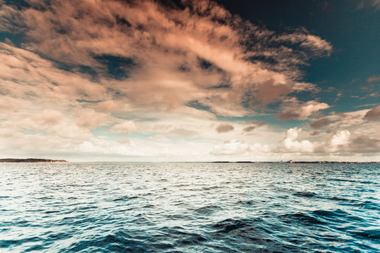 Fototapeta Beautiful sunset on the ocean sea