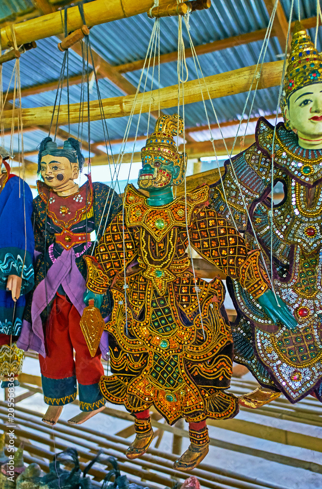 Poster Traditional dolls, Inn Thein (Indein) village on Inle Lake, Myanmar