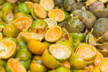 Orange fruits after make orange juice.