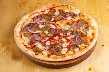 Pizza with beef