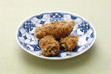 deep fried honeycomb taro dumplings, chinese dim sum