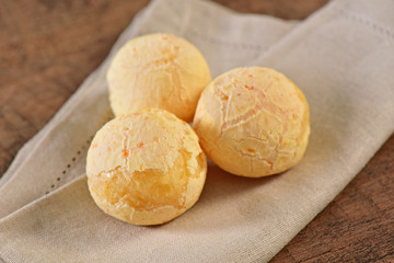 Cheese breads on top of napkin