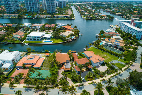 Miami mansions on water aerial