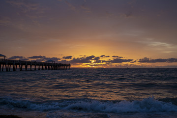 Sunriset at the pier