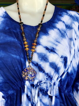 Necklace on cloth fabric for attactive customer.