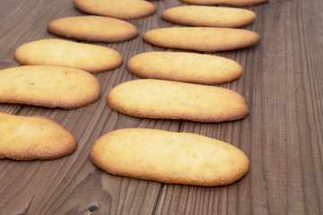 Fototapeta na wymiar biscuits on wooden background