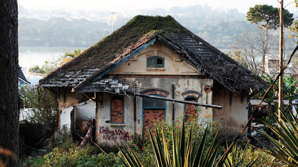 mansion house degradation