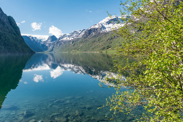 Fototapeta na wymiar Norway - Olden Lake