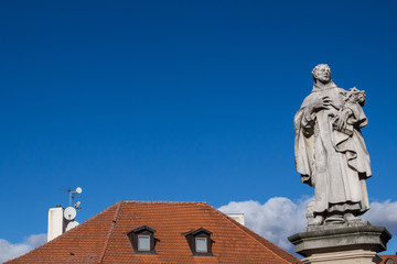 Fototapeta na wymiar Statue on the Charles Bridge in Prague, Czech republic