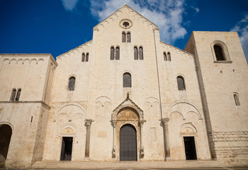 Fototapeta na wymiar Famous Saint Nicholas church in Bari, Italy