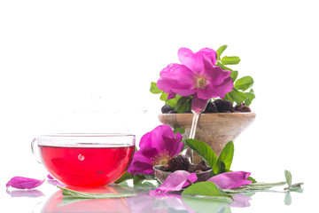 tea made from rose hips with mint